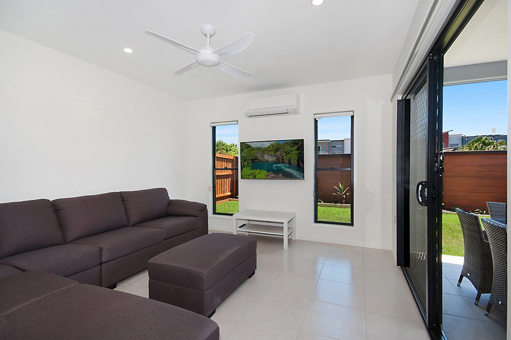 2 bedrooms House in 18C Balance Place BIRTINYA QLD, 4575