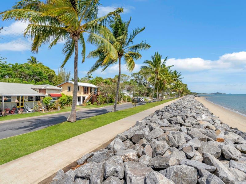 189 O'Shea Esplanade, Machans Beach QLD 4878, Image 0