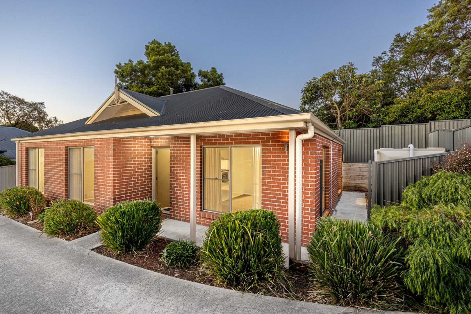 2 bedrooms House in 3/604 Havelock Street BLACK HILL VIC, 3350