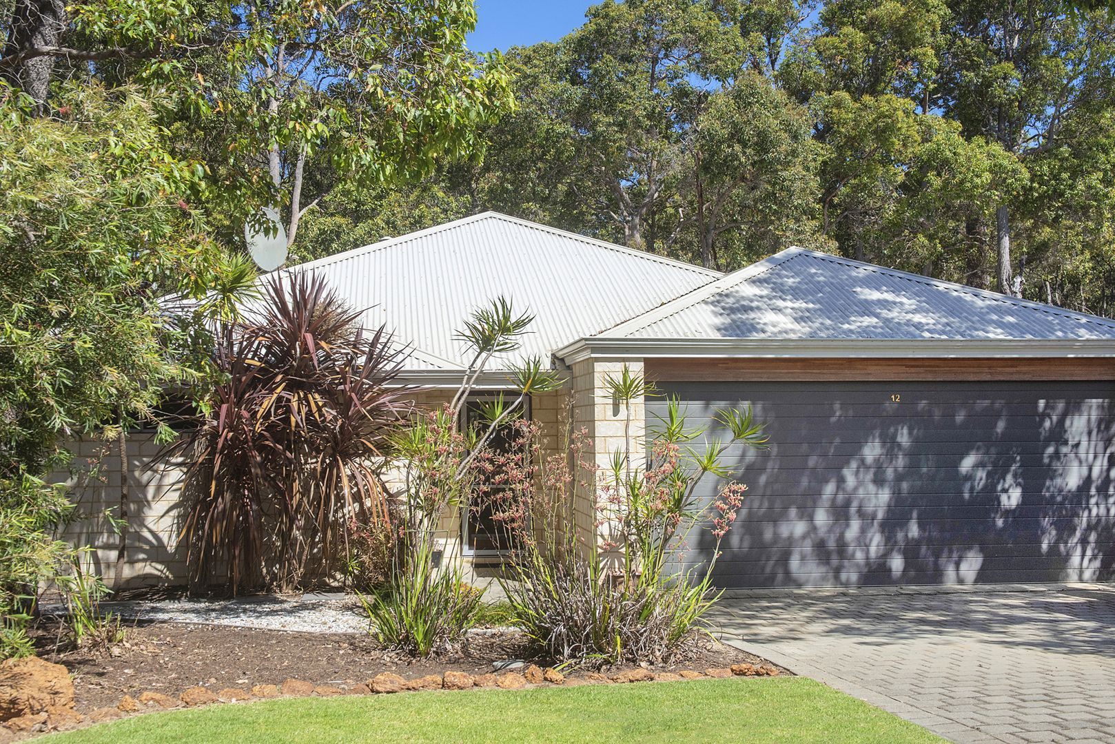 12 Honeysuckle Glen, Cowaramup WA 6284, Image 2