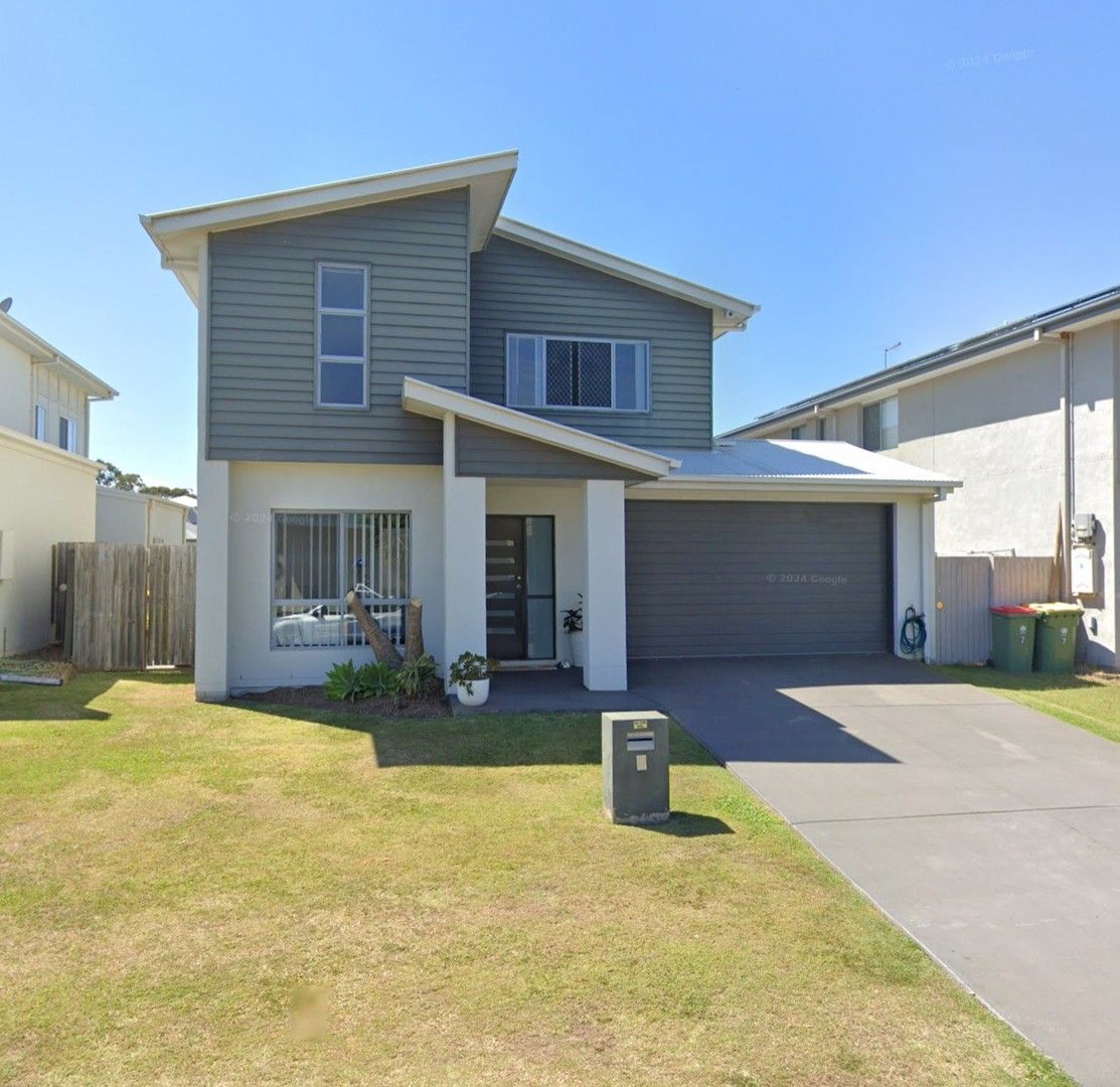 5 bedrooms House in 9 Poppy Street THORNLANDS QLD, 4164