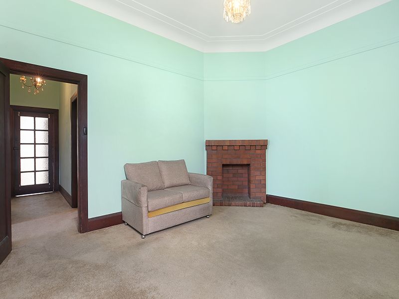 10 Wallace Street, Willoughby NSW 2068, Image 2