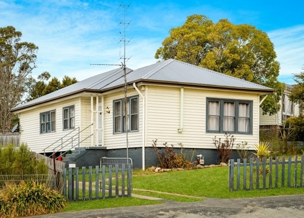 82 Throsby Street, Moss Vale NSW 2577