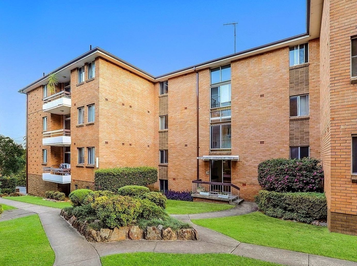 2 bedrooms Apartment / Unit / Flat in 5/29 Forster Street WEST RYDE NSW, 2114