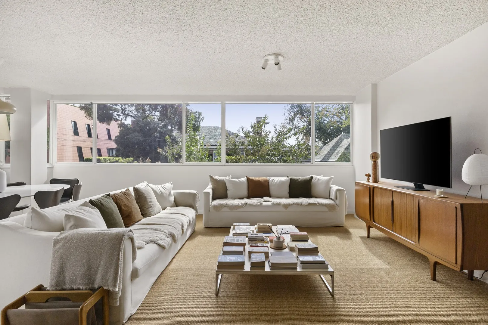 Furnished elegance (6-month lease), South Yarra