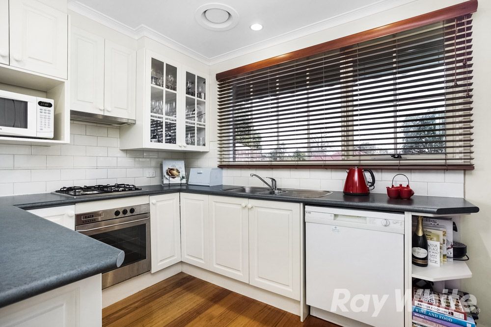 2 bedrooms House in 1/280 Lawrence Road MOUNT WAVERLEY VIC, 3149