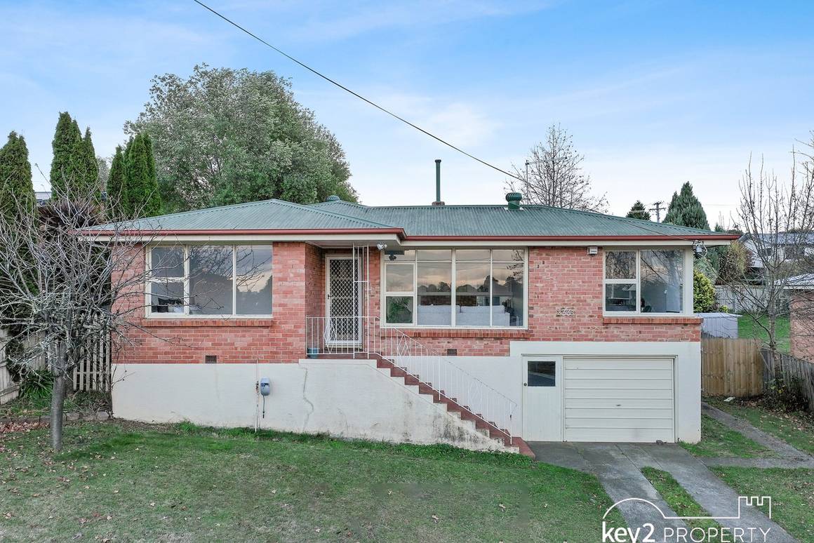 Picture of 33 Paringa Avenue, NEWNHAM TAS 7248