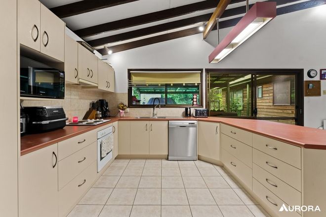 46 Van Dieman Crescent Springwood 4127 - Image 3