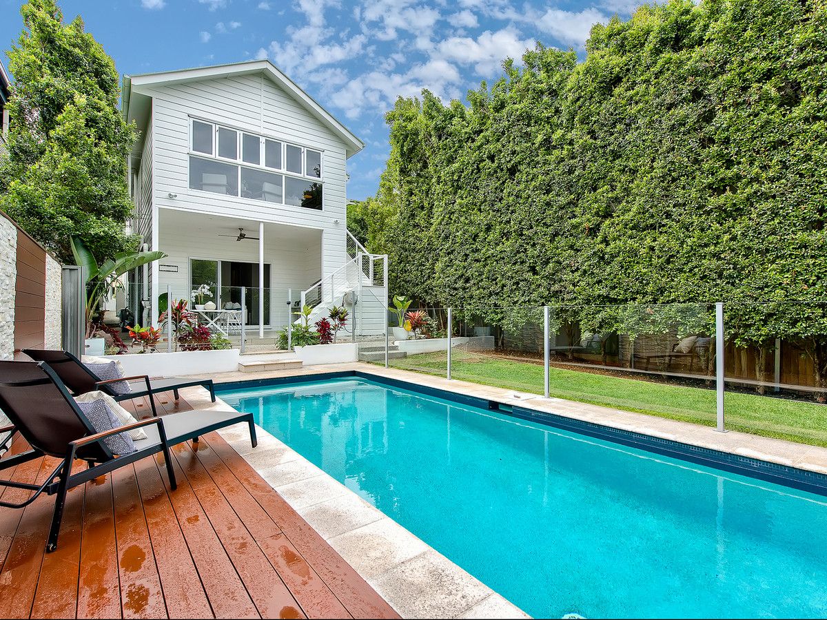 6 bedrooms House in 11 Stafford Street WINDSOR QLD, 4030