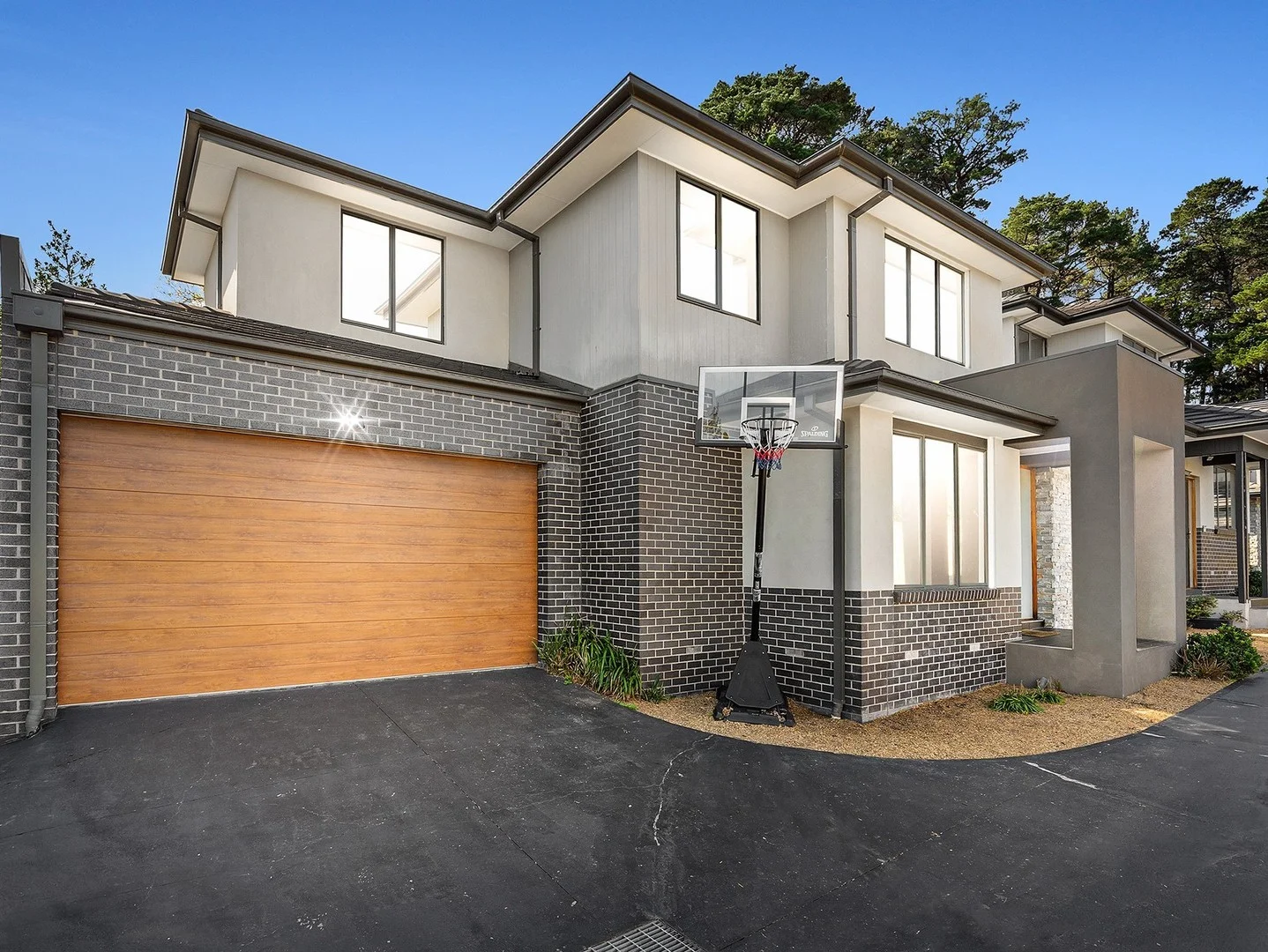 Additional image 2 of 2/4 Howard Avenue, Ringwood East VIC 3135