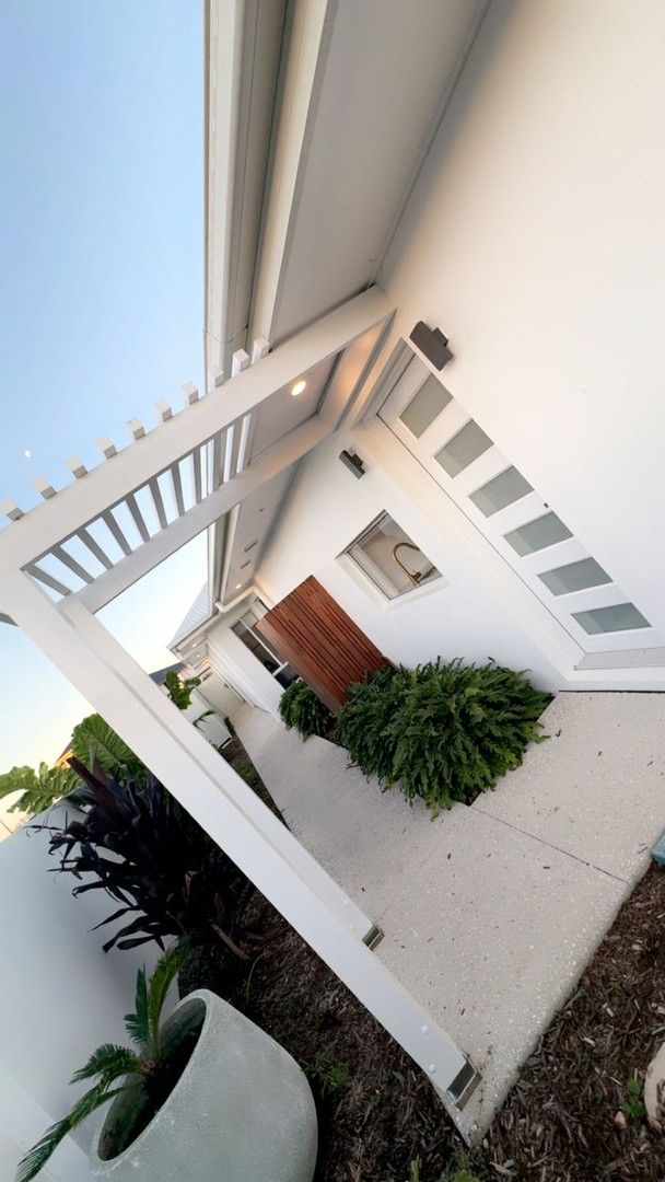 2 bedrooms Apartment / Unit / Flat in  JACOBS WELL QLD, 4208