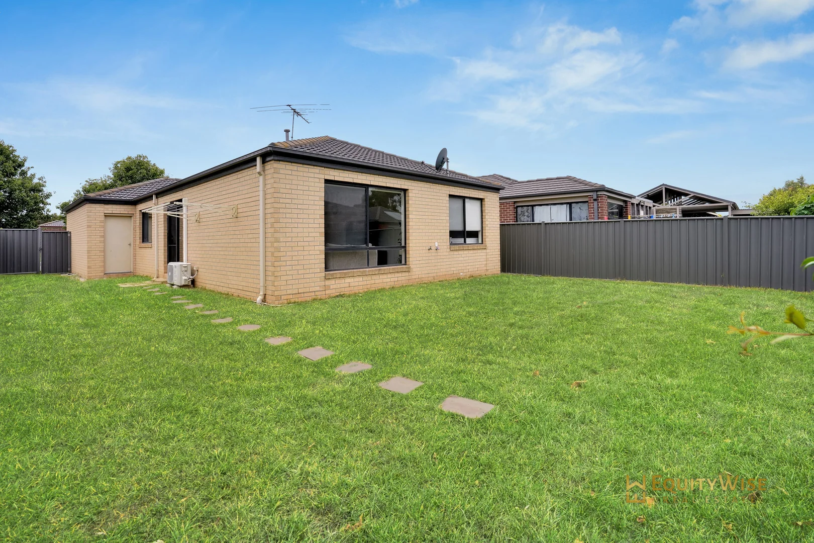 Additional image 14 of 8 Gunyong Crescent, Manor Lakes VIC 3024