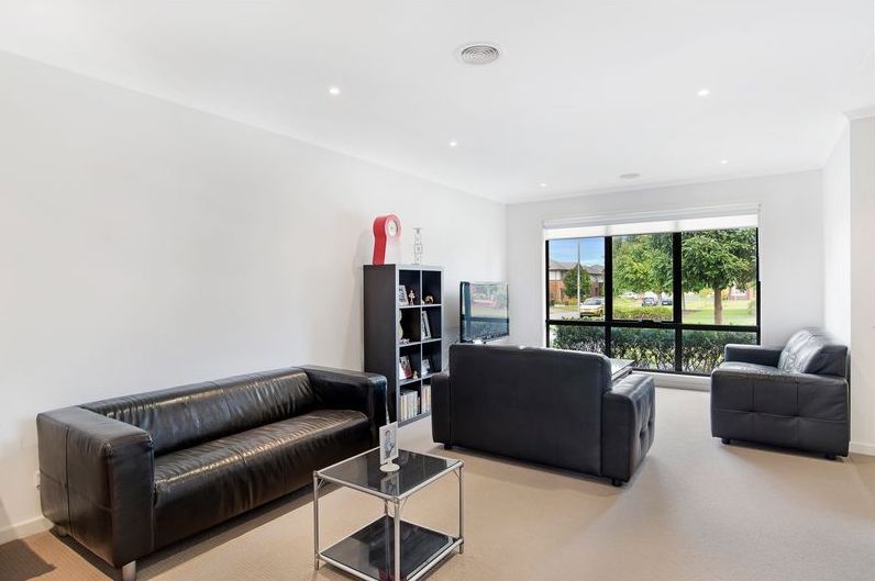3 bedrooms House in 39 Lords Avenue MULGRAVE VIC, 3170