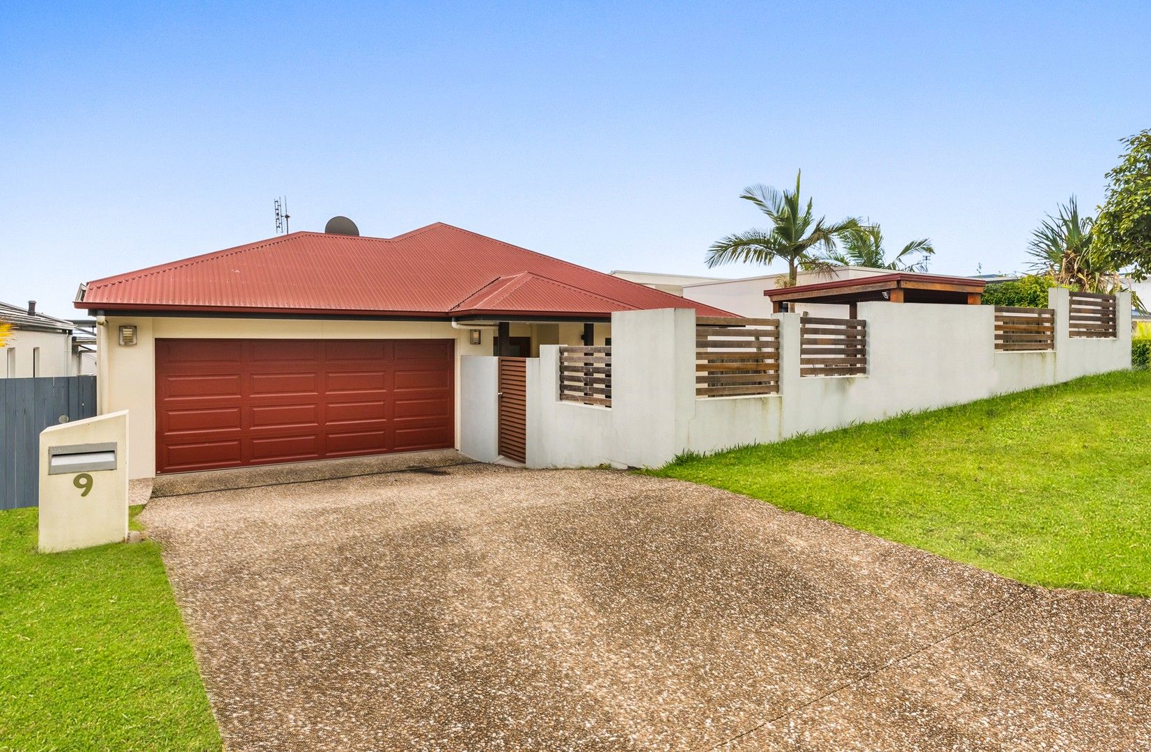 4 bedrooms House in 9 Robur Crescent MOUNTAIN CREEK QLD, 4557