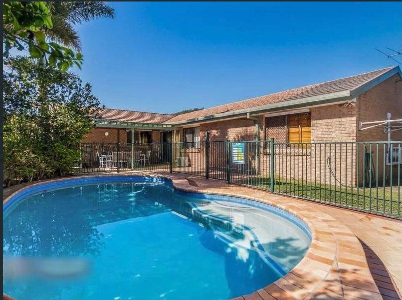 4 bedrooms House in 40 Briarwood Street CARINDALE QLD, 4152