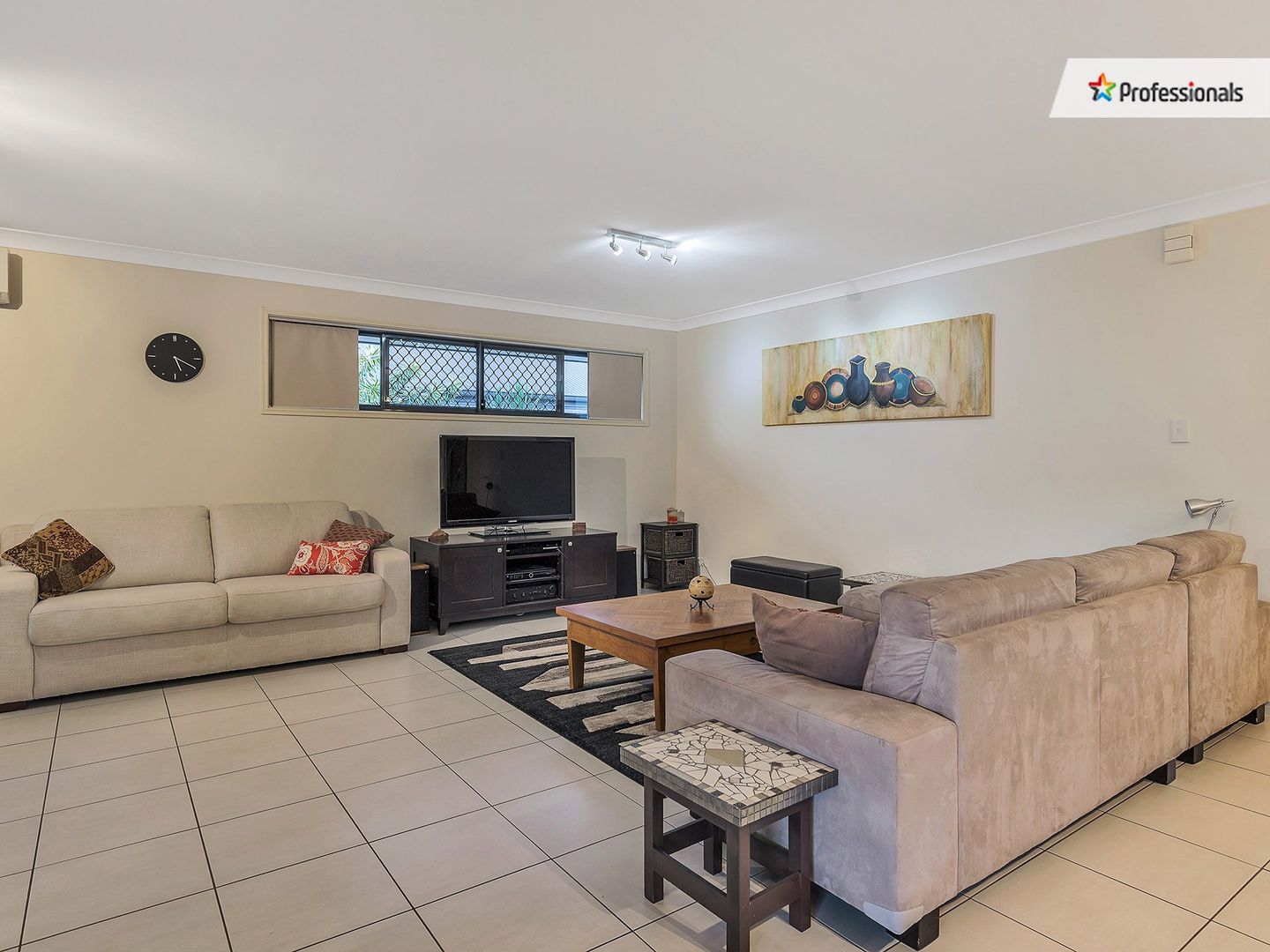 18 Osprey Place, Upper Kedron QLD 4055, Image 2