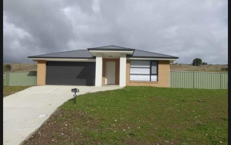 4 bedrooms House in 33 Lawson Drive GUNDAGAI NSW, 2722