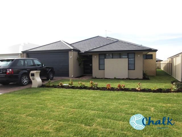 4 bedrooms House in 13 Arnside Bend WAIKIKI WA, 6169