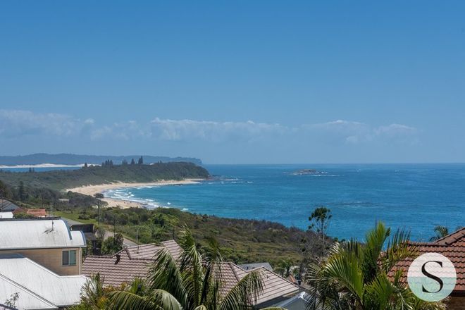 Picture of 210 Caves Beach Road, CAVES BEACH NSW 2281