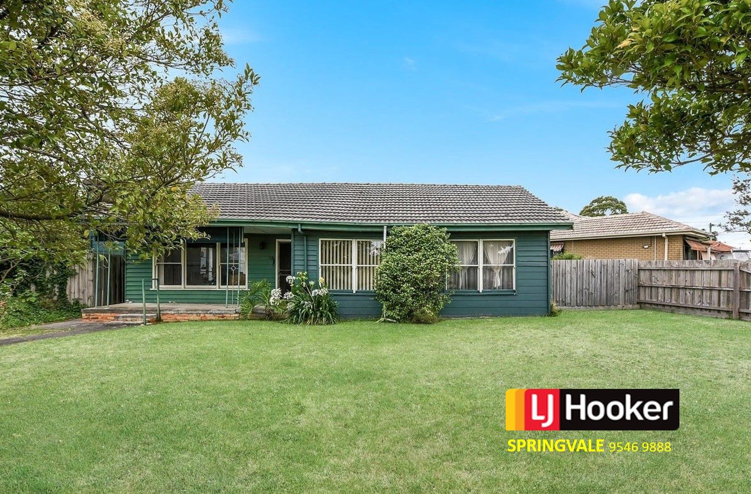 3 bedrooms House in 27 Oakwood Avenue DANDENONG NORTH VIC, 3175