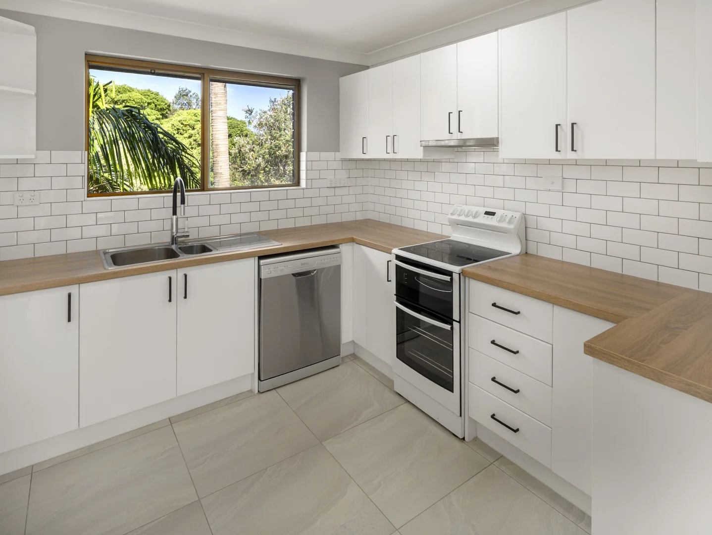 Additional image 7 of 4/95 Ocean Parade, Coffs Harbour NSW 2450