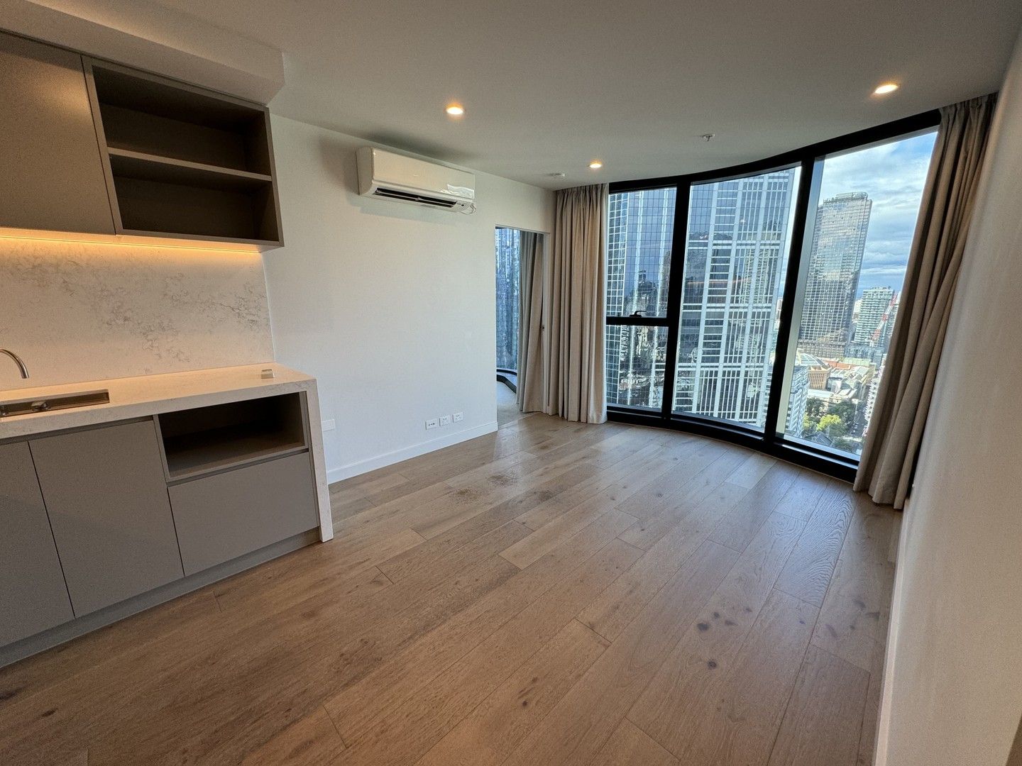 2 bedrooms Apartment / Unit / Flat in 2904/371 Little Lonsdale Street MELBOURNE VIC, 3000