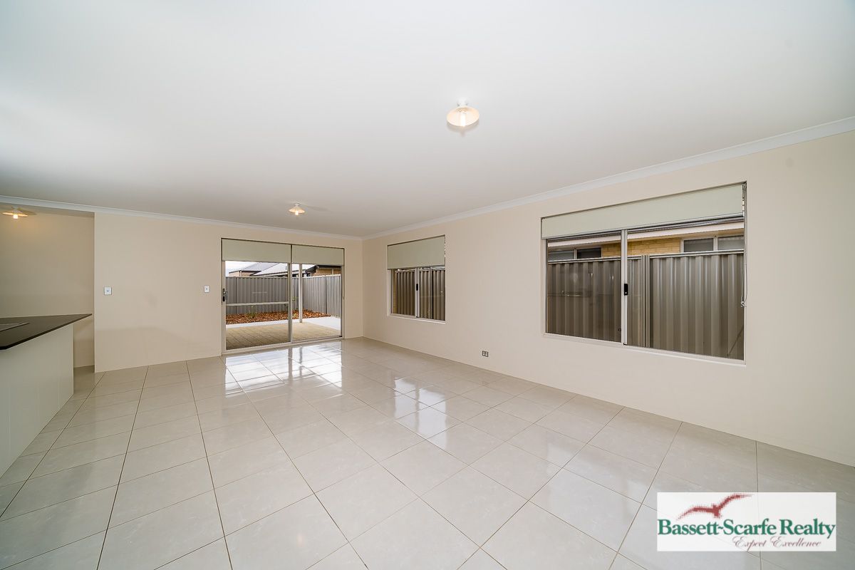 42 Pegus Meander, South Yunderup WA 6208, Image 2