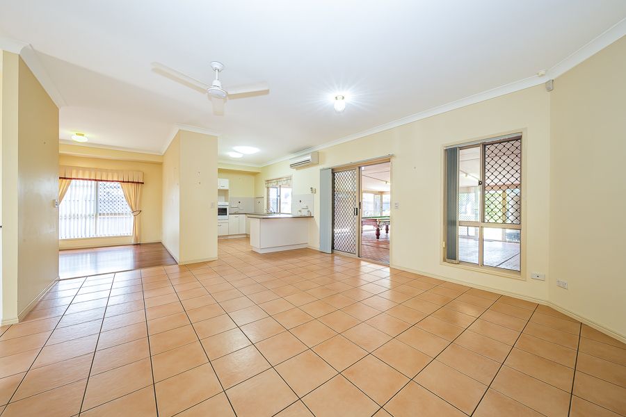 218 Endeavour Drive, Banksia Beach QLD 4507, Image 2