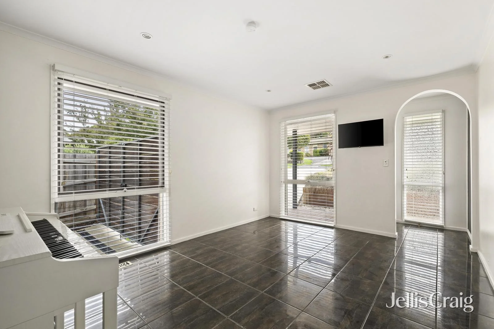 Additional image 7 of 29 Rolling Hills Road, Chirnside Park VIC 3116