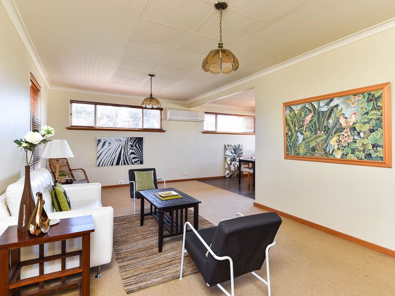 10 Weldon Way, City Beach WA 6015, Image 2