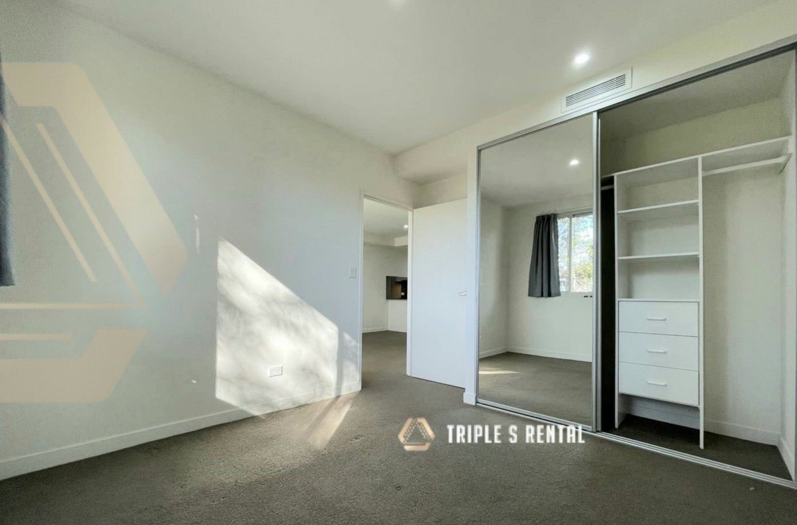 2 bedrooms Apartment / Unit / Flat in 111/2-8 Hazlewood Place EPPING NSW, 2121