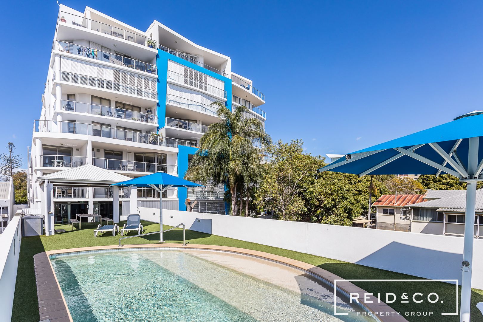 Sold 304 89 Landsborough Avenue Scarborough Qld 4020 On 06 Nov 2020 2016475450 Domain