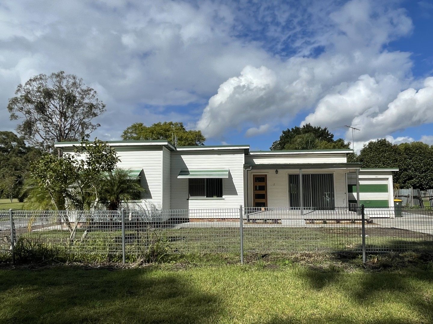 2 bedrooms House in 6 Ferodale Road MEDOWIE NSW, 2318