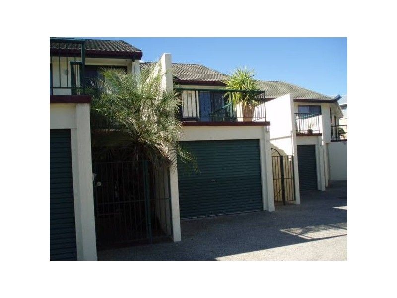 2 bedrooms Townhouse in 5/14 Arwen Street MAROOCHYDORE QLD, 4558