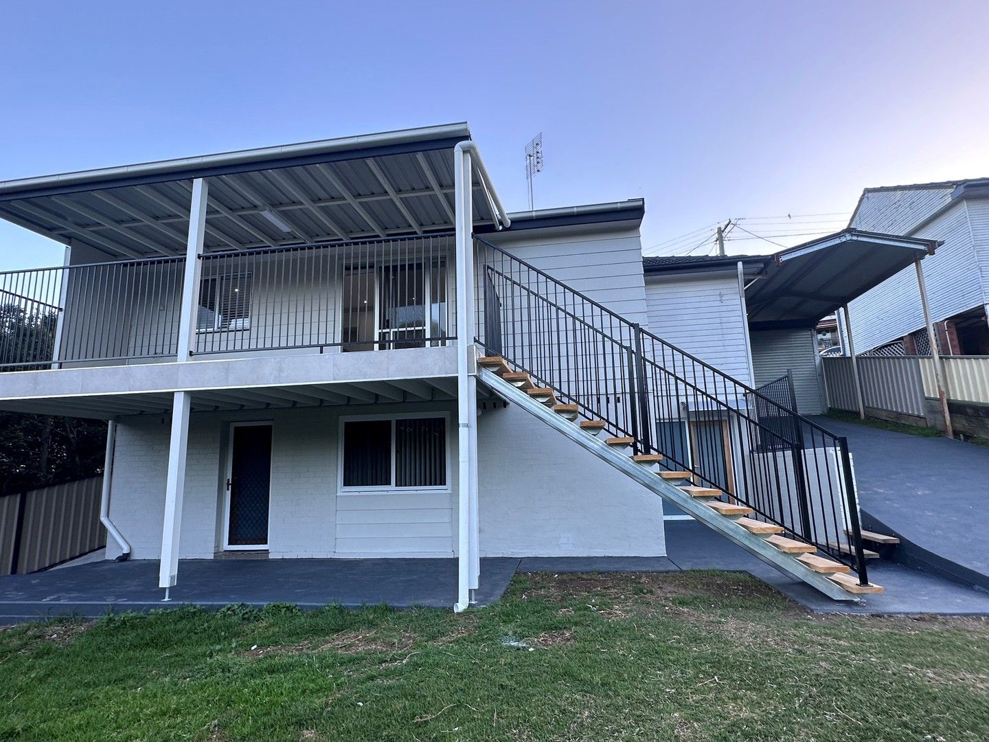 2/10 Davies Street, Cardiff NSW 2285, Image 1