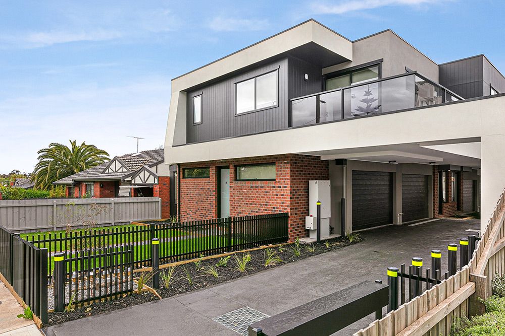 2 bedrooms Townhouse in 2/6 Gillies St ESSENDON NORTH VIC, 3041