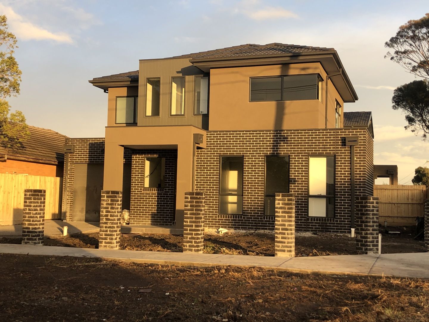 11 Raglan Street, Avondale Heights Property History & Address Research Domain