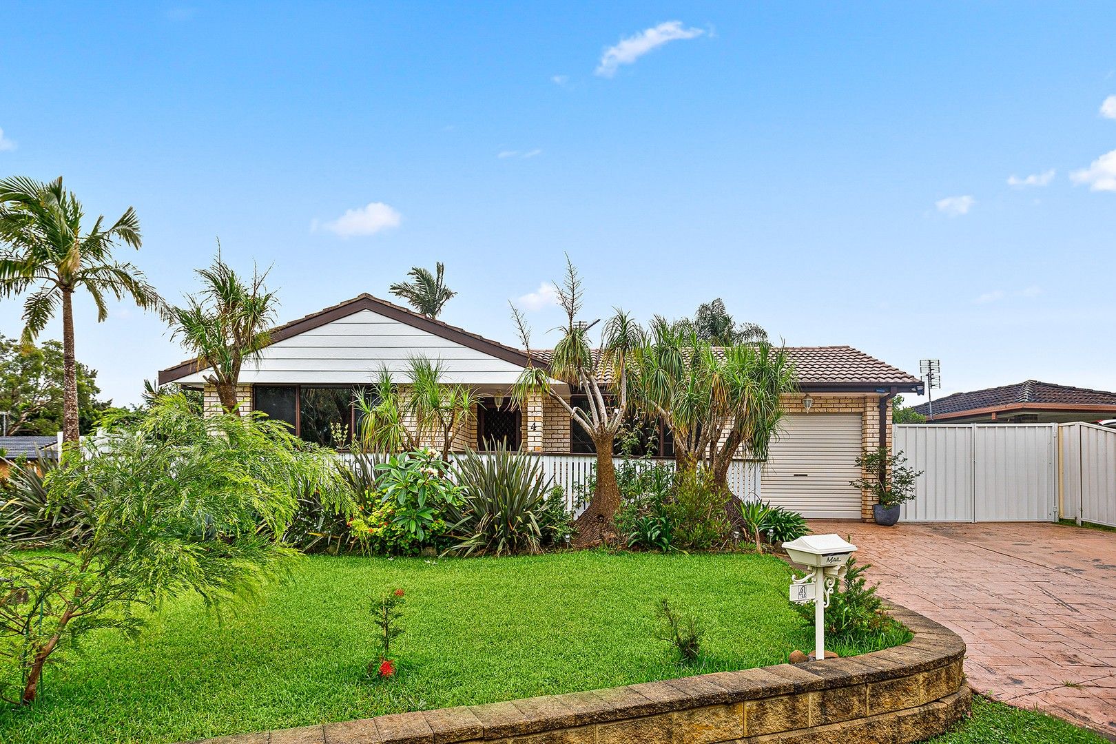 4 Coachwood Drive, Albion Park Rail NSW 2527, Image 0