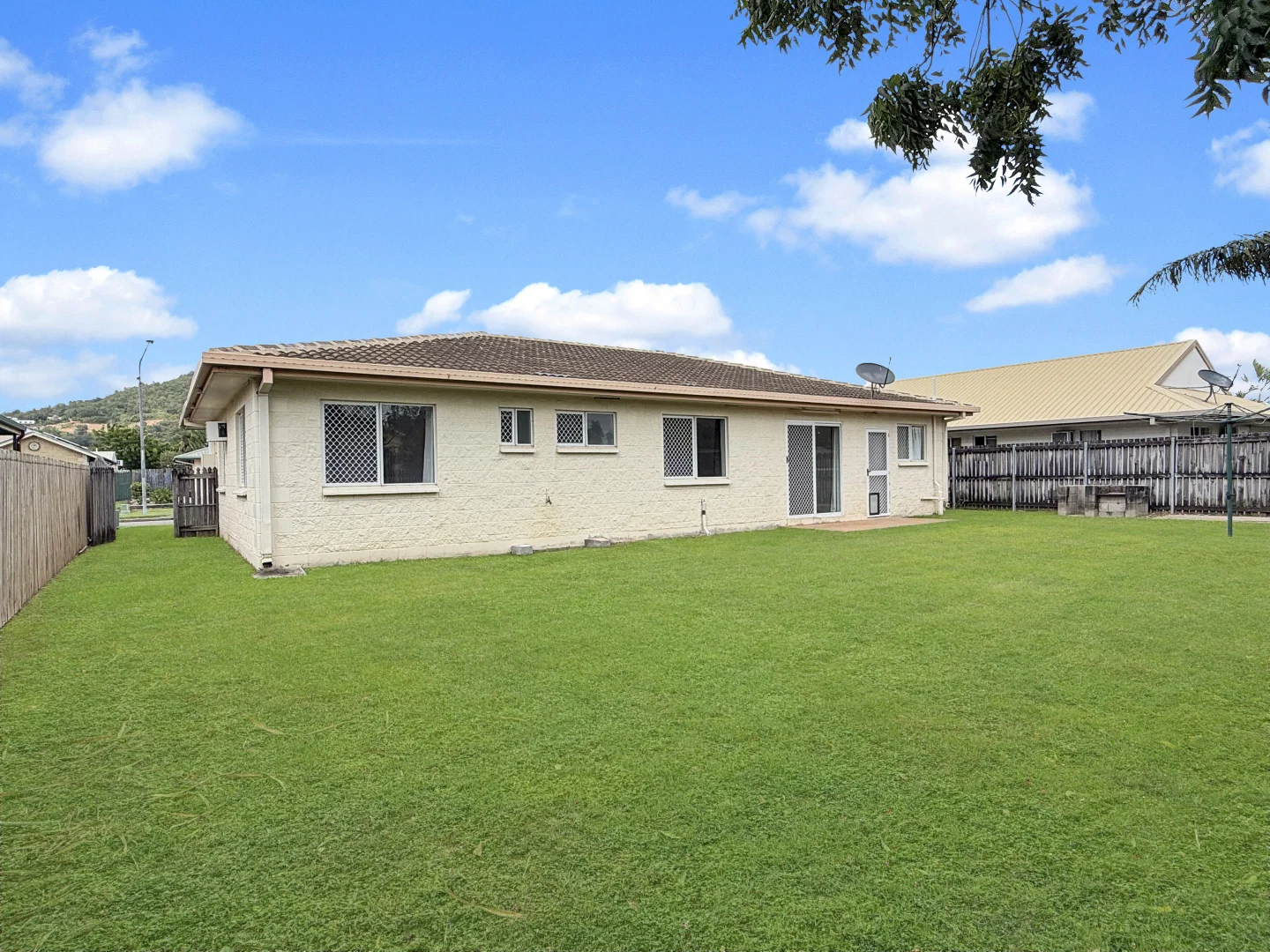 Additional image 9 of 7 Lornsleigh Street, Mount Louisa QLD 4814