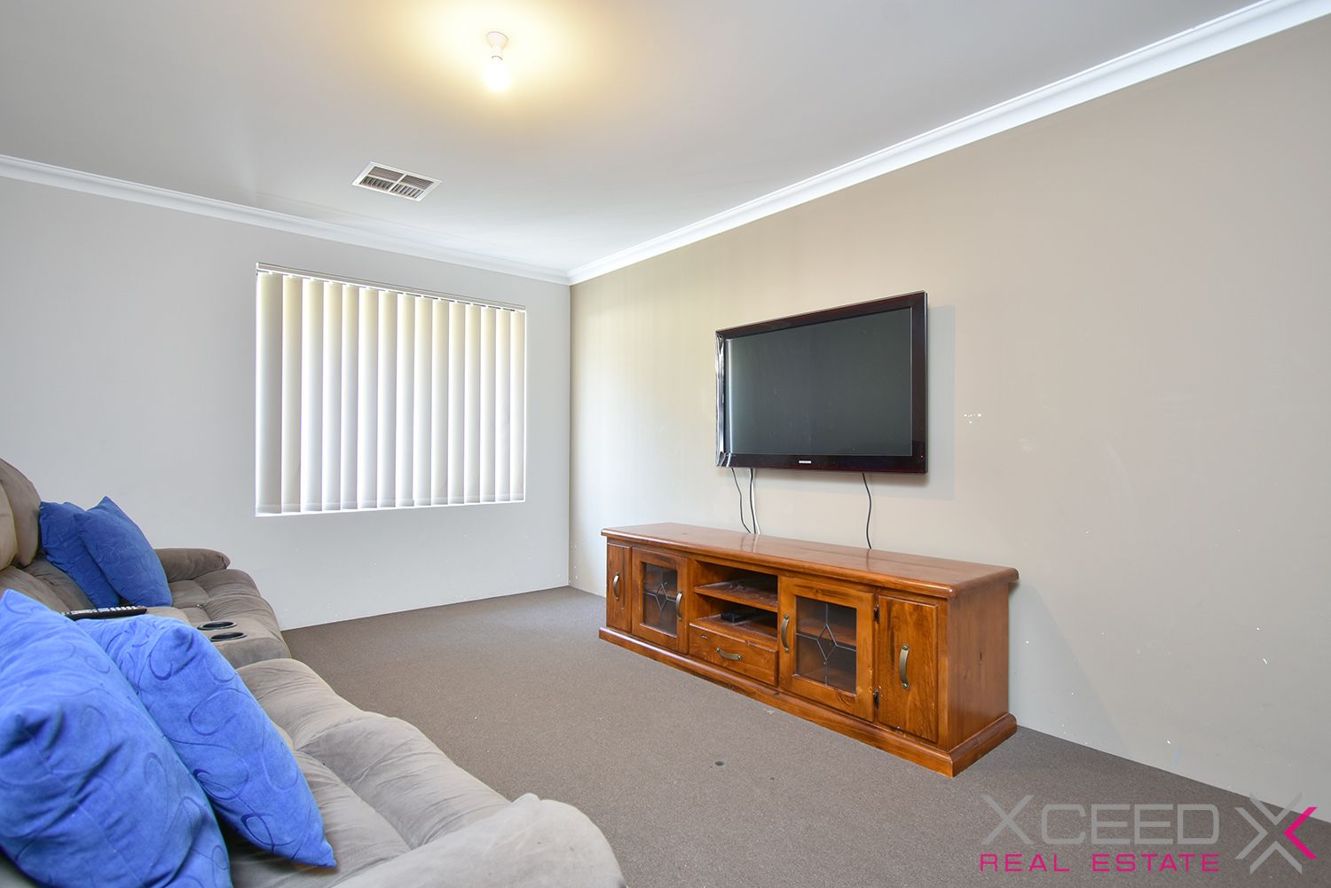 14 Teasel Way, Banksia Grove WA 6031, Image 2