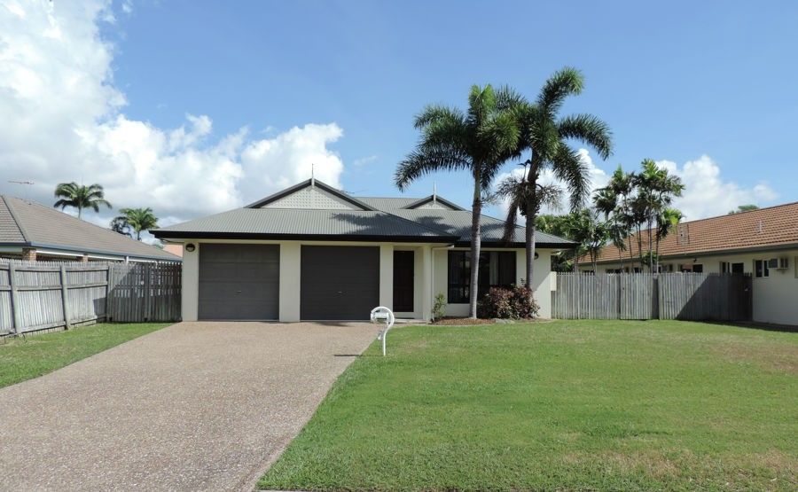 4 bedrooms House in 39 Jenkinson Drive ANNANDALE QLD, 4814