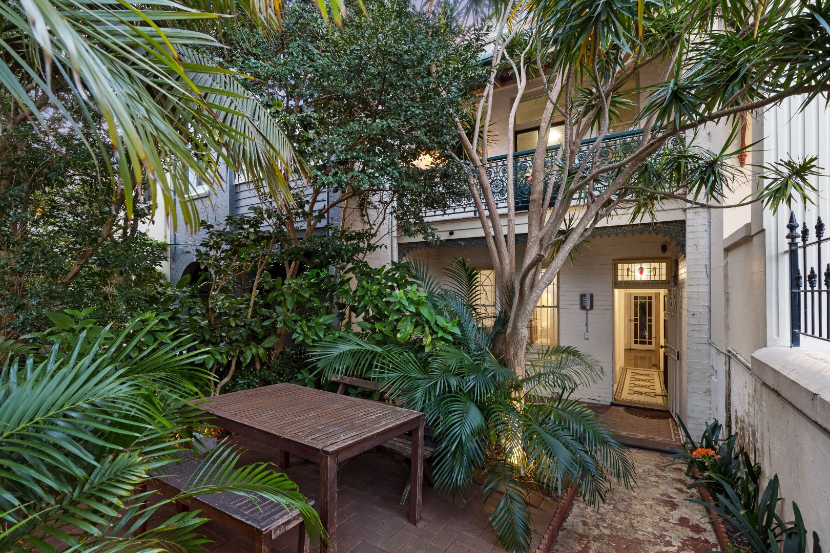 86 Old South Head Road, Woollahra NSW 2025