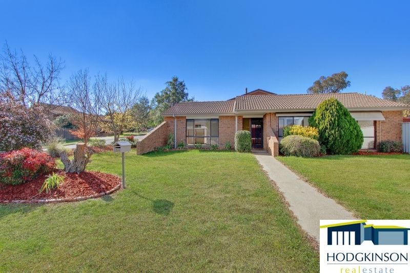 30 Crest Park Parade, Queanbeyan West NSW 2620, Image 0