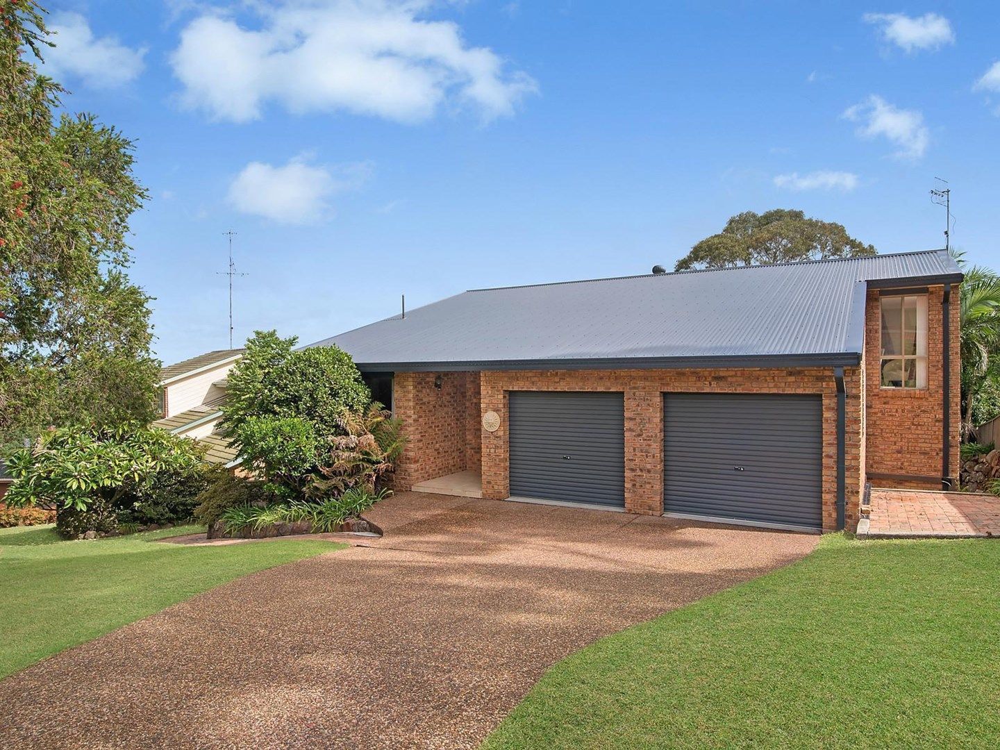 4 Clearbrook Close, Eleebana NSW 2282, Image 0