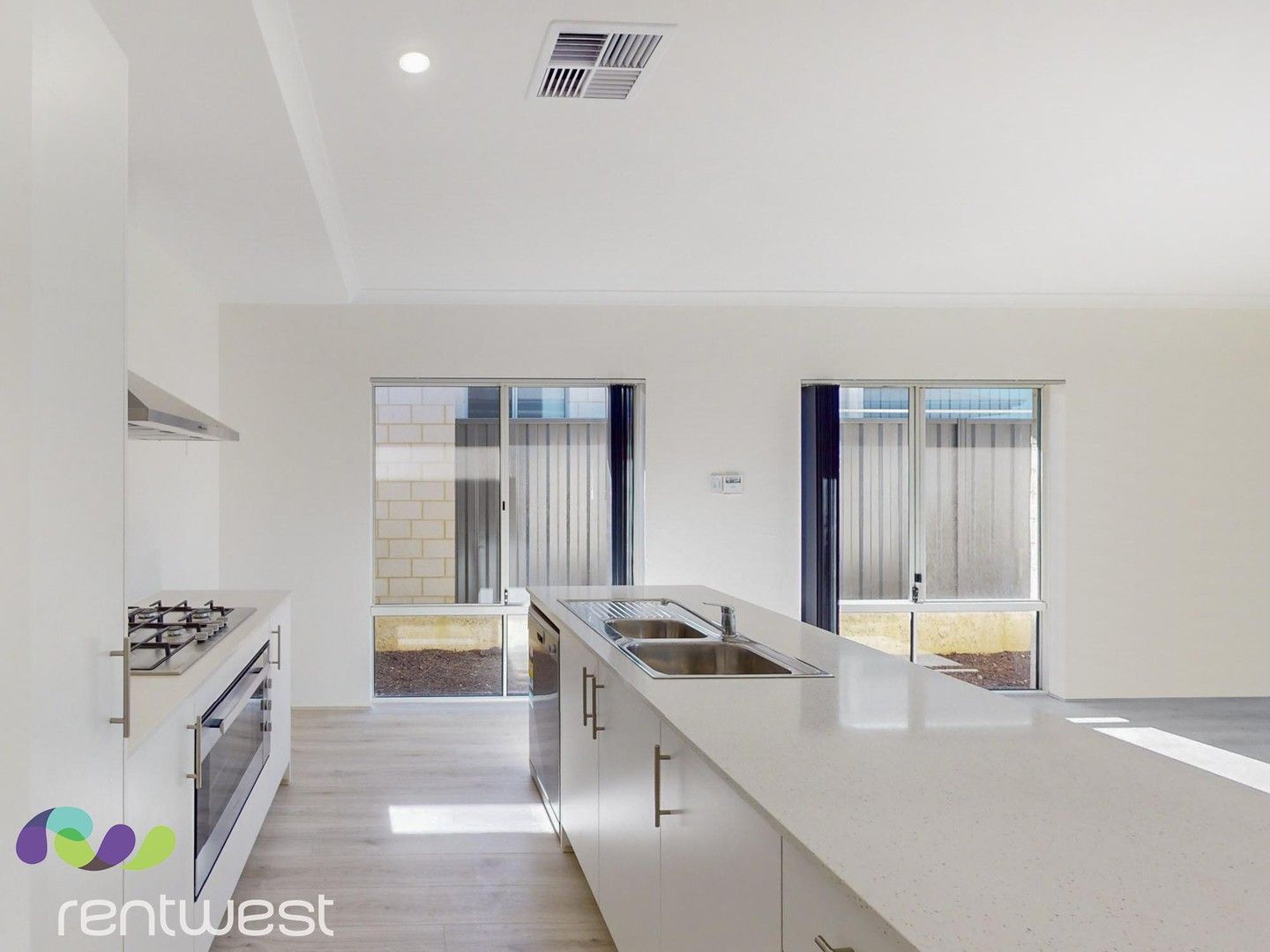 4 bedrooms House in 7 Maranca Street BALDIVIS WA, 6171