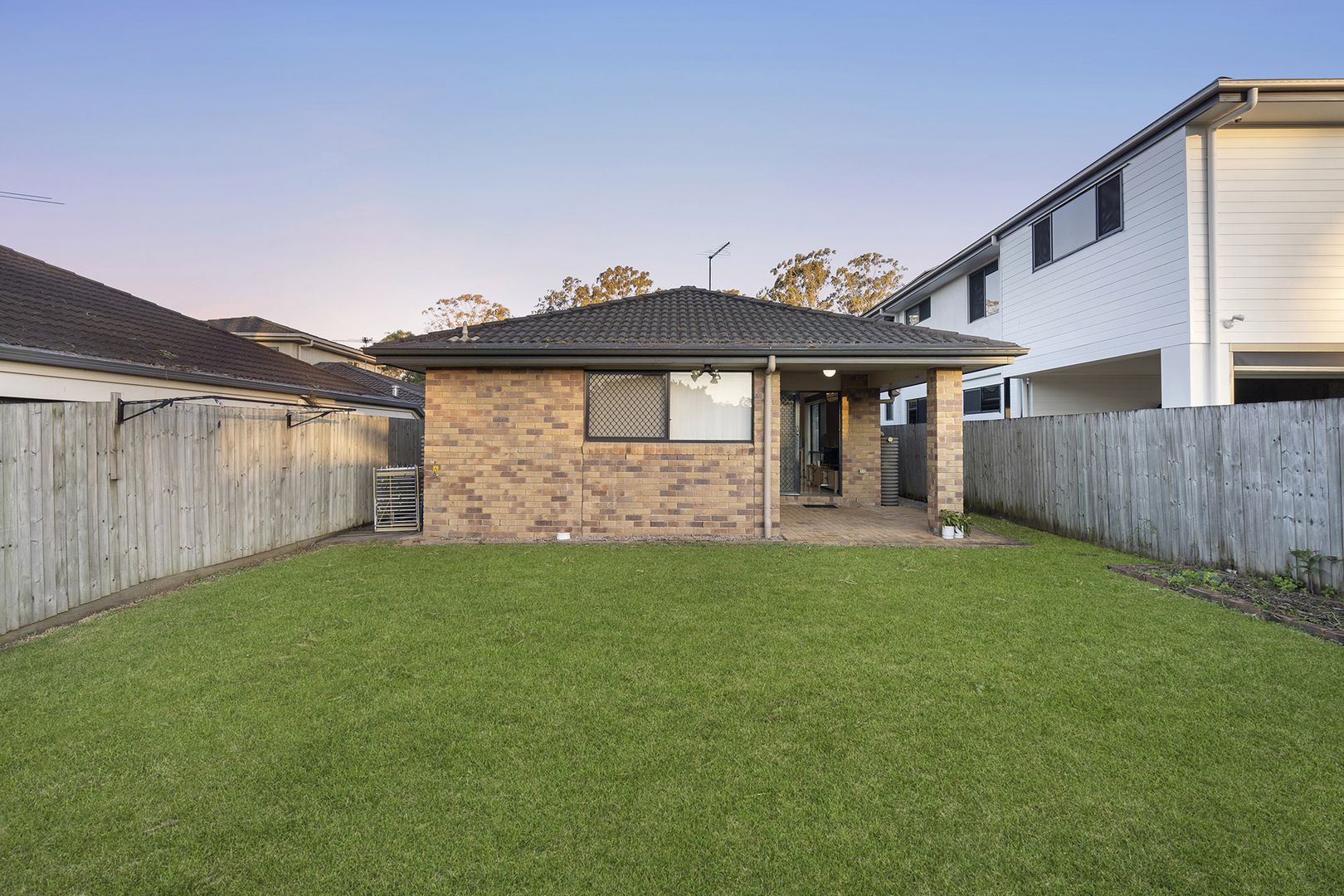 102 Alan Crescent, Eight Mile Plains QLD 4113, Image 1