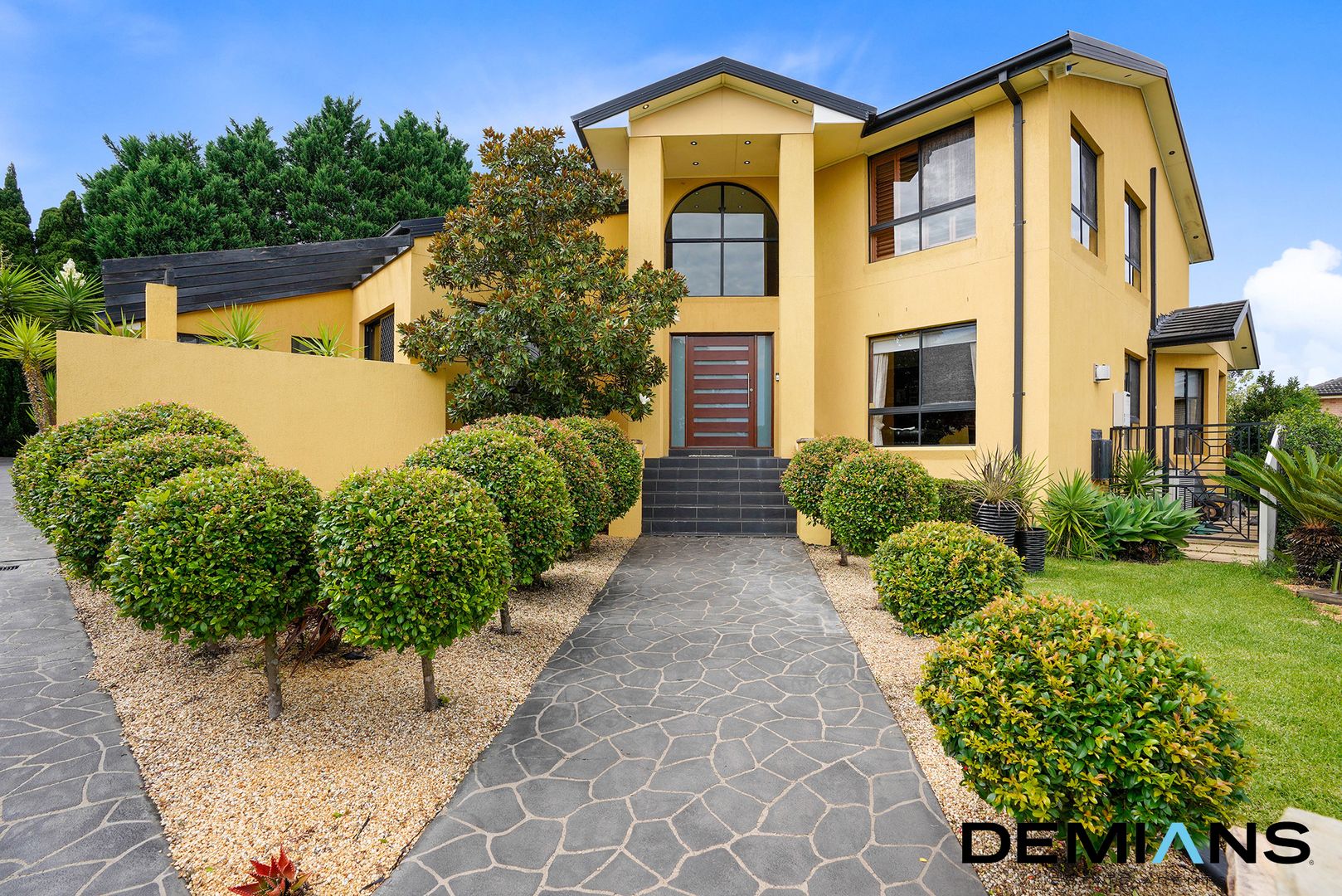 8 Restio Court, Voyager Point NSW 2172, Image 1