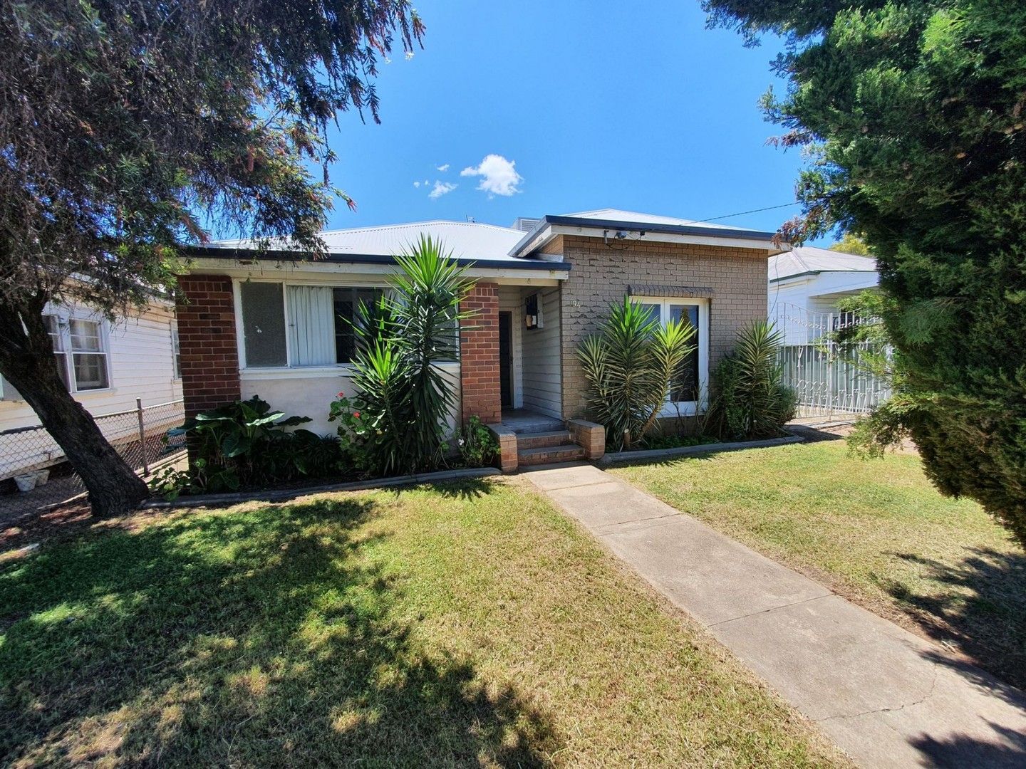 3 bedrooms House in 94 Denison Street TAMWORTH NSW, 2340