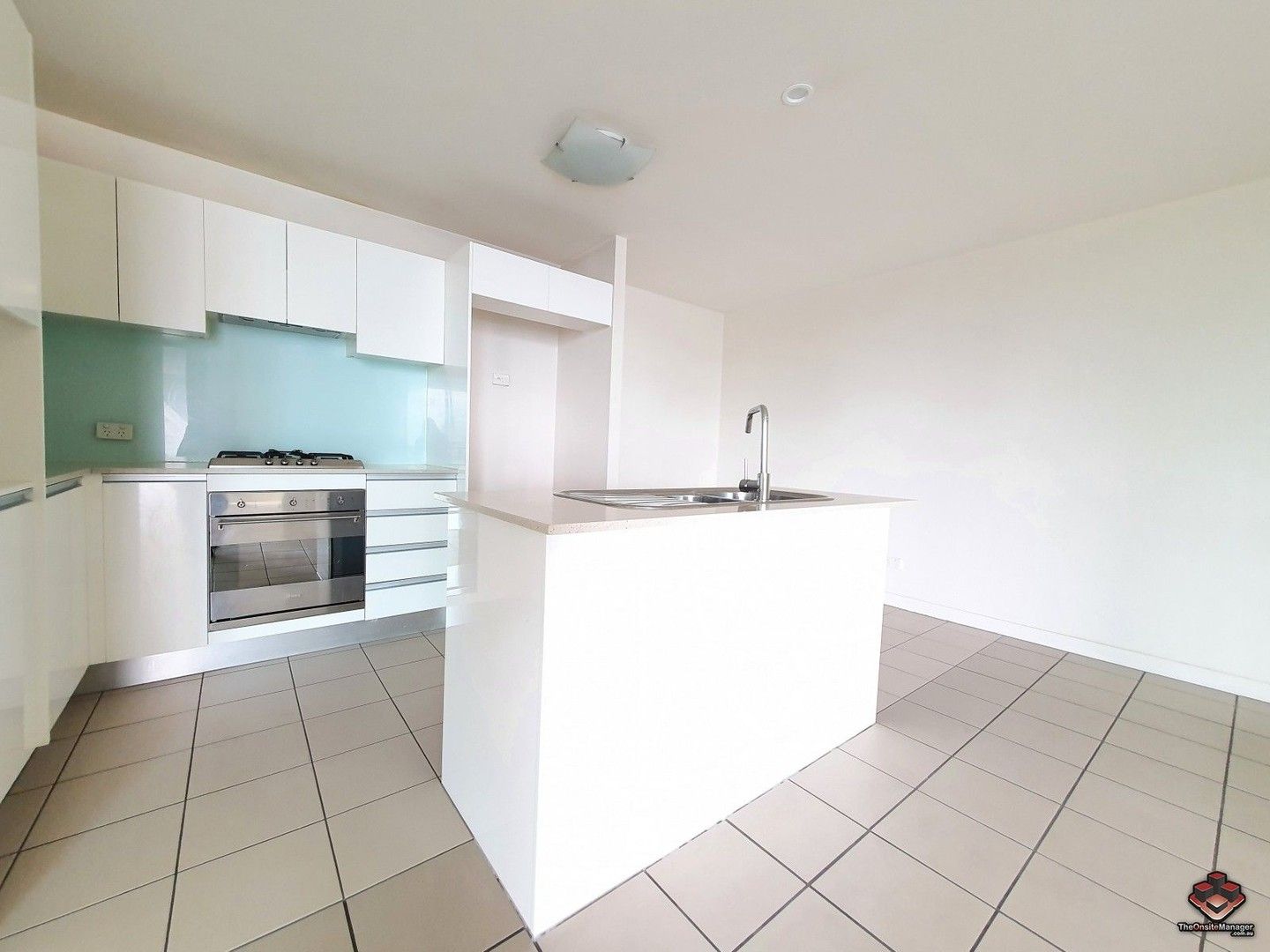 2 bedrooms Apartment / Unit / Flat in VUE04/92-100 Quay Street BRISBANE CITY QLD, 4000