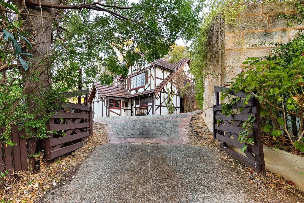 58 Paterson Road, Mount Nasura WA 6112